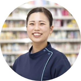 丸く切り取られたIさんの笑顔写真。