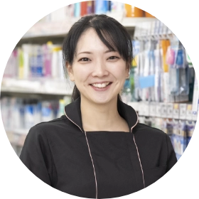 丸く切り取られたNさんの笑顔写真。