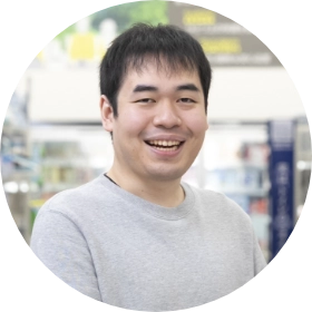 丸く切り取られたSさんの笑顔写真。